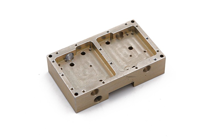 滤波器腔体精密 CNC 铣削加工件